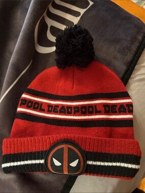 Official NWOT Deadpool Beanie Hat